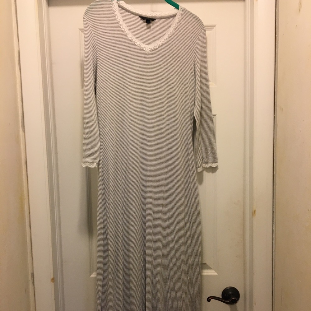 Soma Nightgown, Gray White Striped, Rayon/Span, M